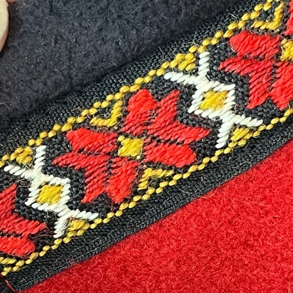 VTG KUHL Alf Women's Wool Coat Sz M Nordic Alpine Warm Minimalist Red Thumb Hole - Picture 16 of 16